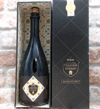 Hertog Jan Grand Prestige 2010 en 2017 incl houten kist 2010 Barleywine - 75 CL