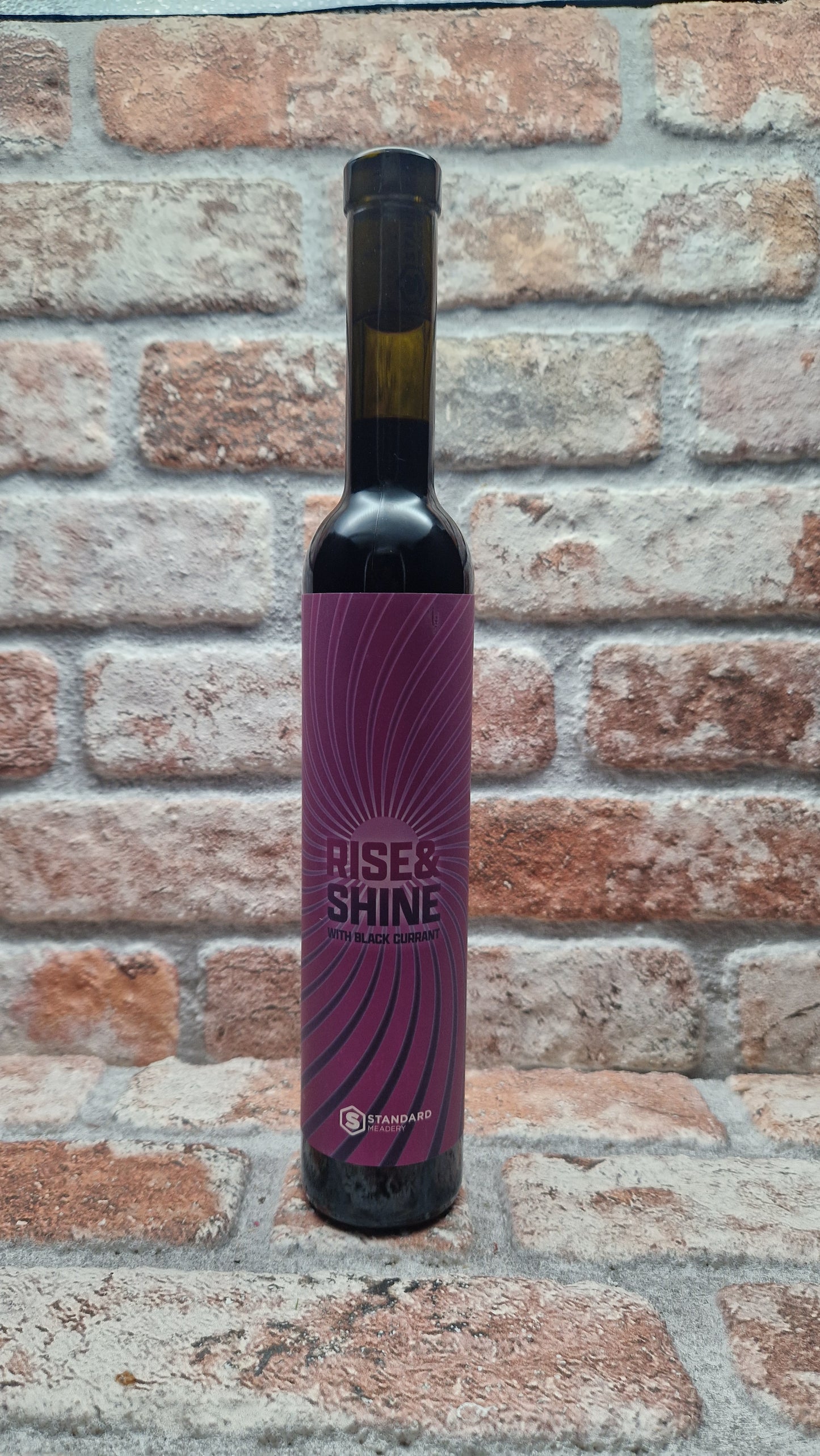 Standard Meadery Rise & Shine w/ Black Currant Medebier - 37.5 CL