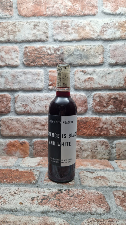 Second City Meadery Existence Is Black And White Medebier - 37.5 CL